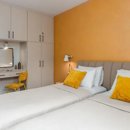 Napier Maisonette شقة أرغوستولي