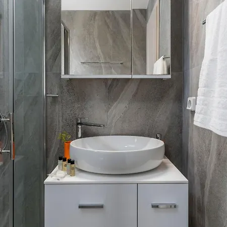 Napier Maisonette *