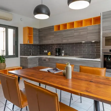 Napier Maisonette أرغوستولي